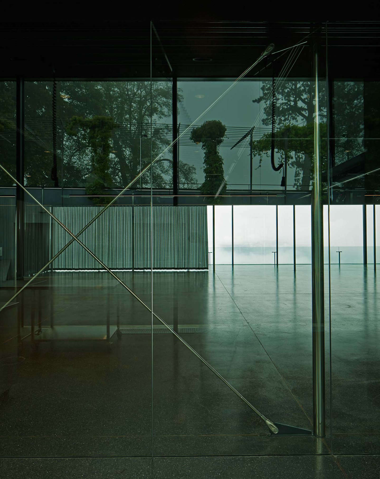 mlzd gupa Pavillon Gurten Glasfront