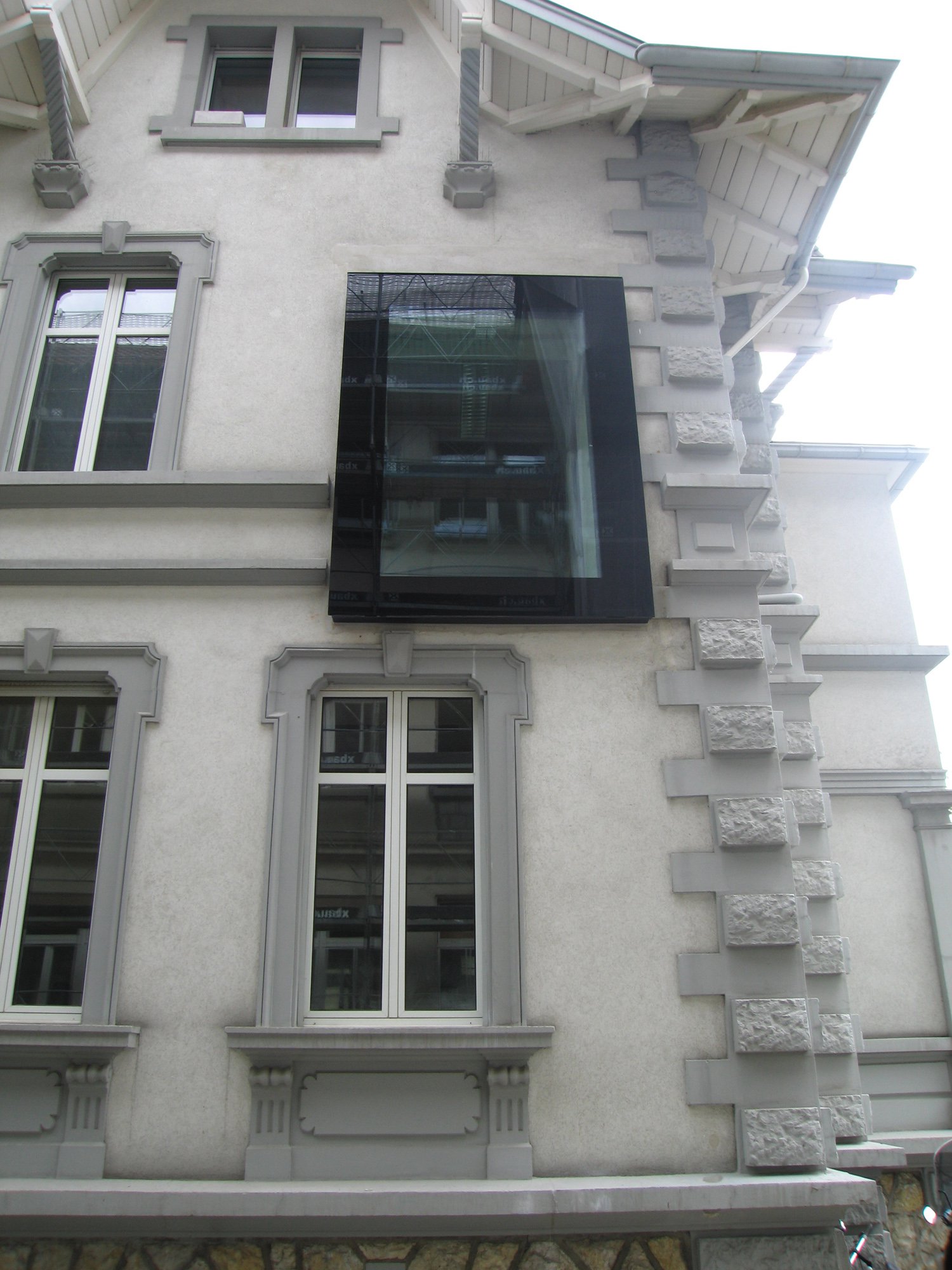 mlzd smb Fenster Museumsstrasse aussen