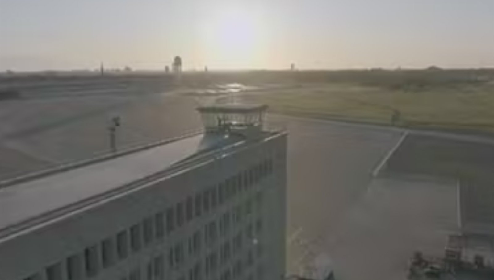mlzd ttb Tower Tempelhof Berlin Terrasse